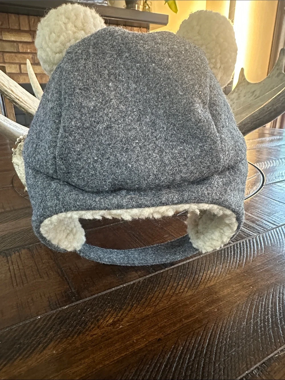 Kids Cozy Sherpa Earflap Hat - Gray/Cream